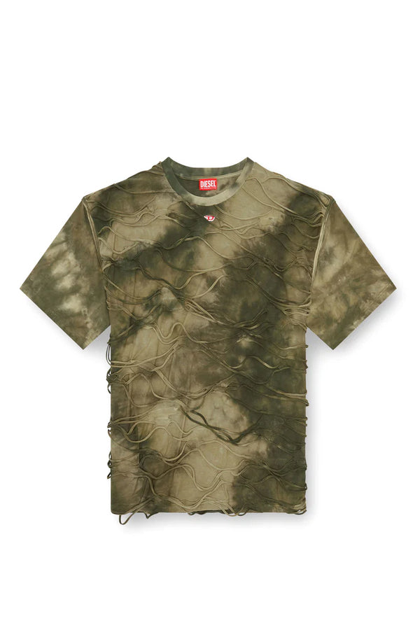 T-shirt with floating strands