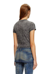 T-shirt with creased foil treatment