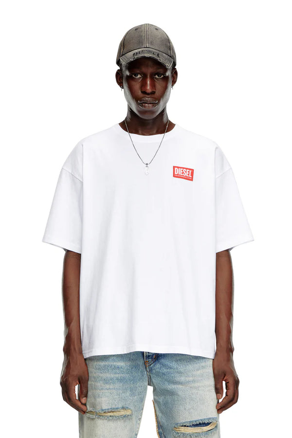 T-shirt with jacquard logo patch