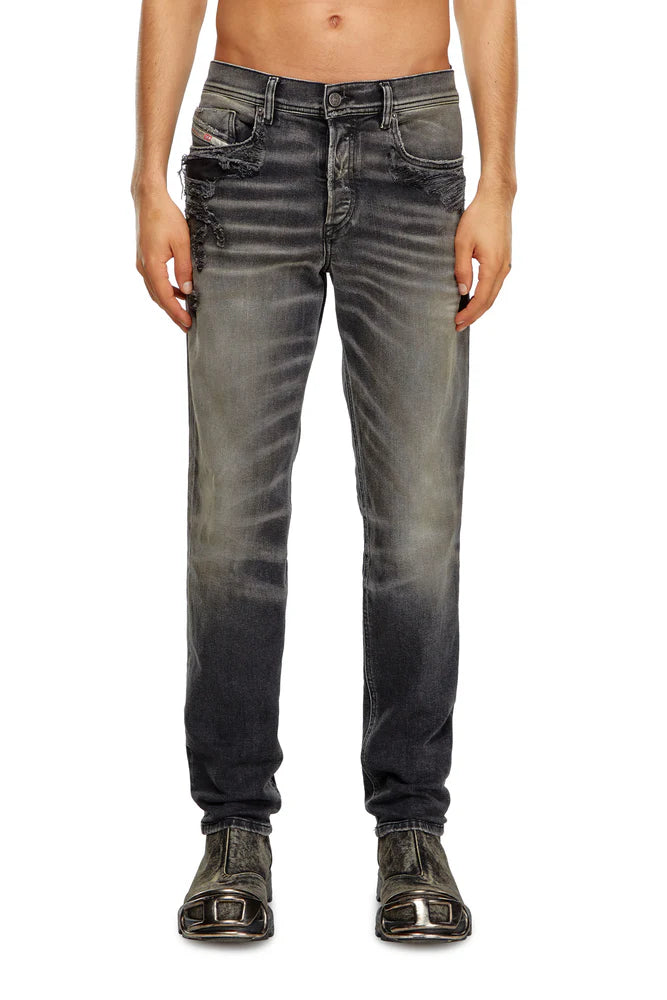 Regular Jeans - 2023 D-Finitive