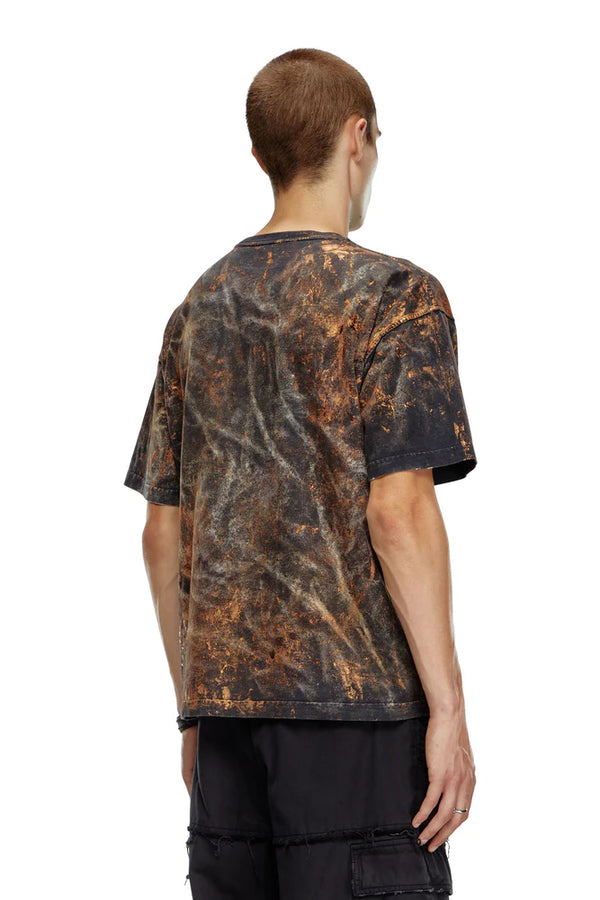 Dirty-effect T-shirt with logo lettering