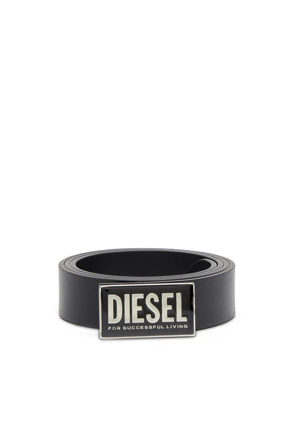 Leather belt with glossy logo buckle