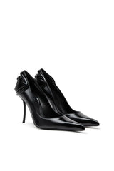 D-Ten&Half-Glossy pumps with curved heel