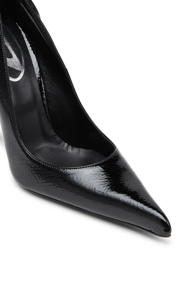 D-Ten&Half-Glossy pumps with curved heel