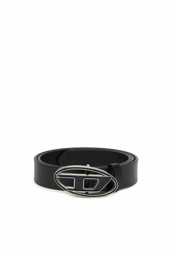 Leather belt with enamelled buckle
