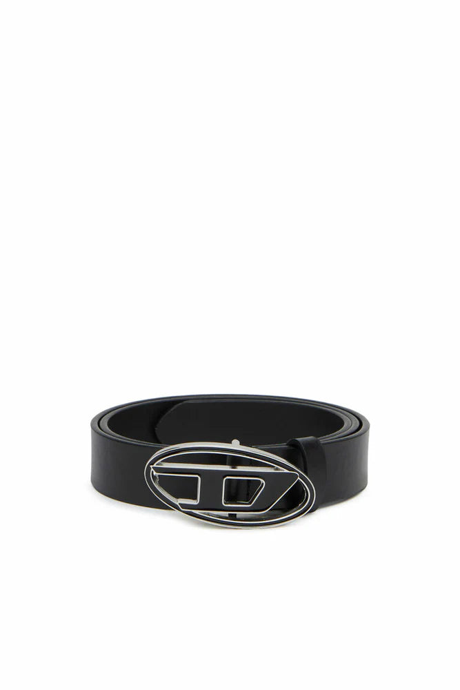 Leather belt with enamelled buckle