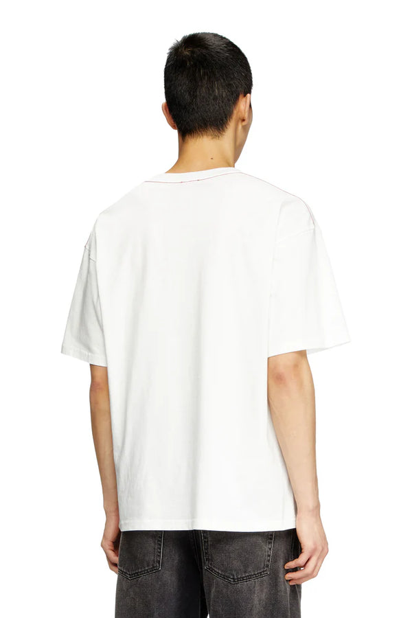T-shirt with logo patch