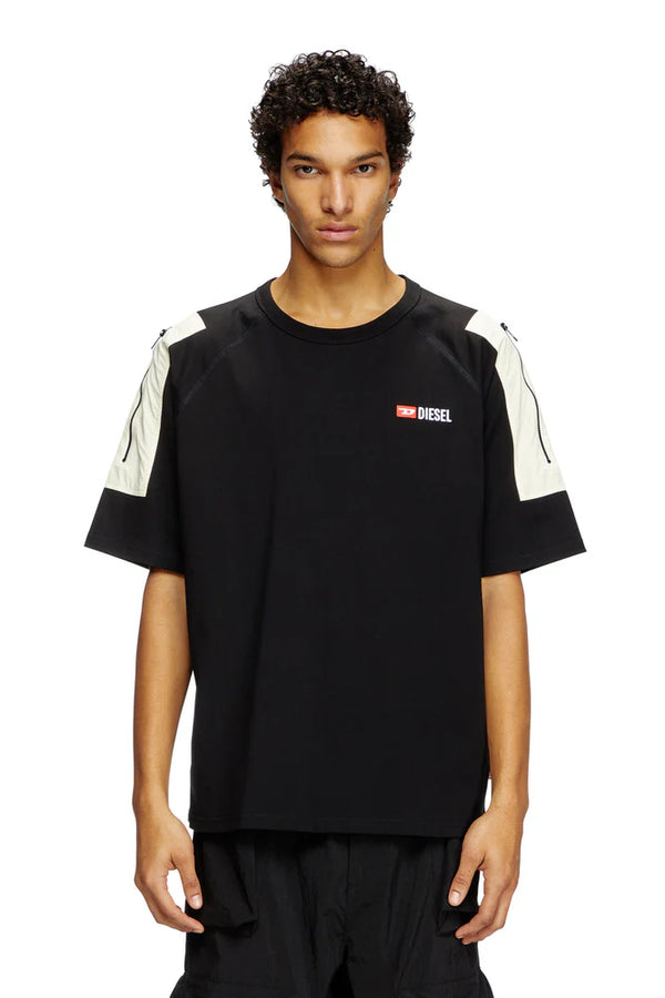 T-shirt with patch pocket detail