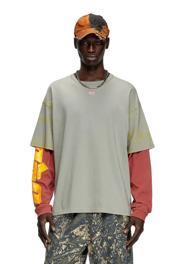 Layered T-shirt with puff print logo