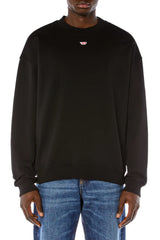 Sweatshirt with D logo patch