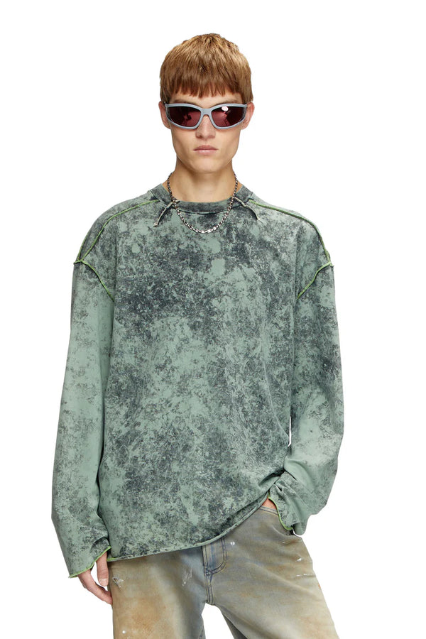 Treated long-sleeve T-shirt