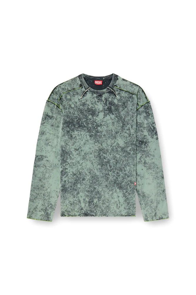 Treated long-sleeve T-shirt
