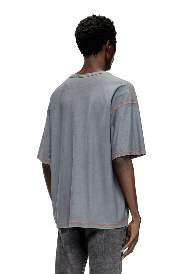 T-shirt with raw jacquard logo