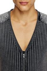 Utility vest with contrast panels