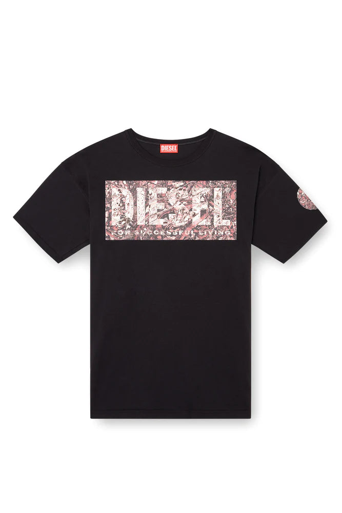 T-shirt with large gabardine patch logo