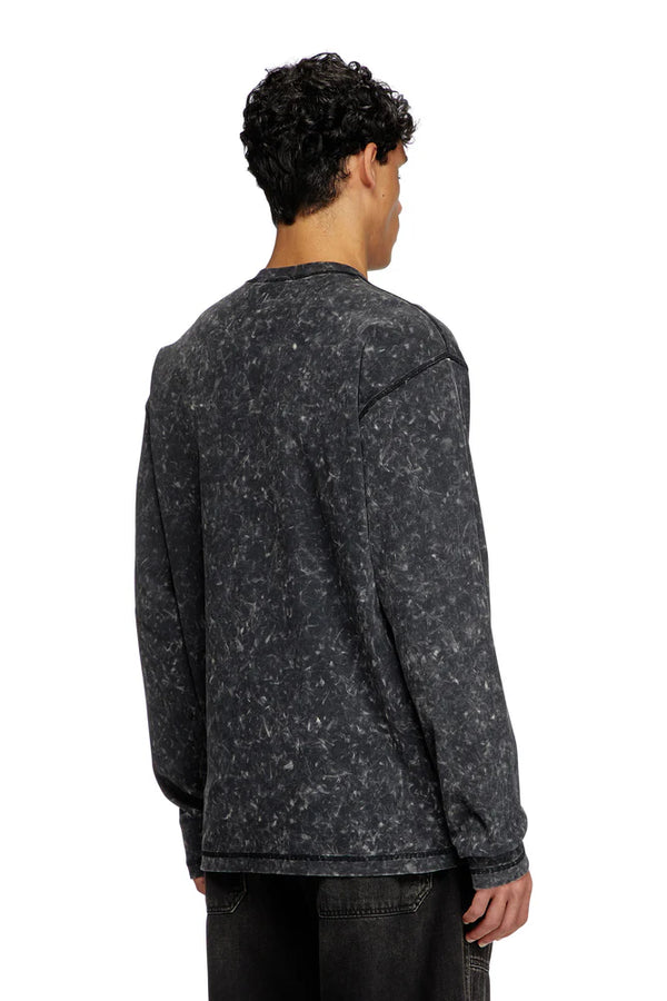 Marble-effect top with zipped cu-outs