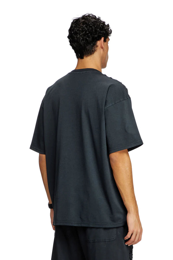 T-shirt with hole detail