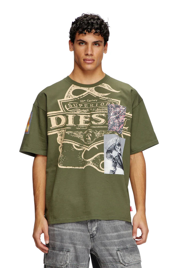 T-shirt with patch detail