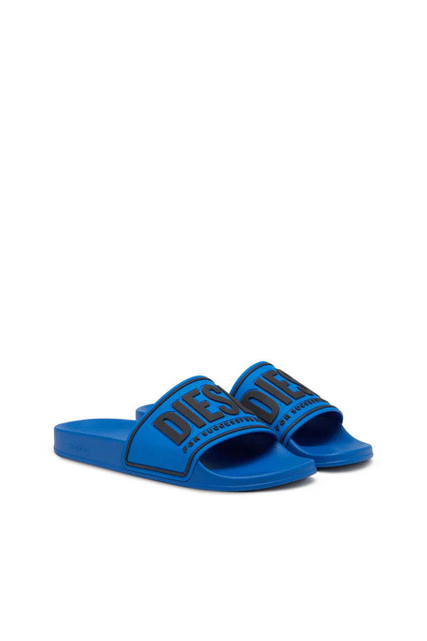 Sa-Mayemi-Pool slides with 3D logo