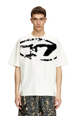 T-shirt with distressed flocked logo