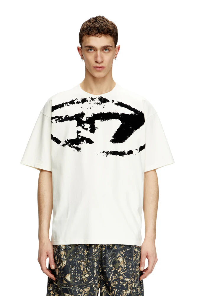 T-shirt with distressed flocked logo