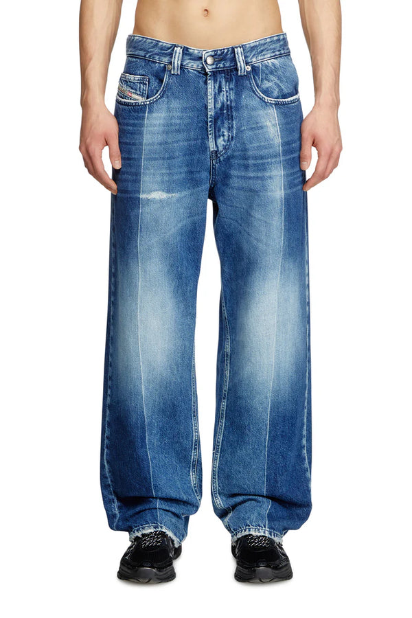 Relaxed Jeans - 2001 D-Macro
