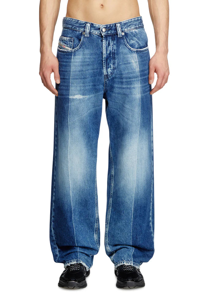Relaxed Jeans - 2001 D-Macro