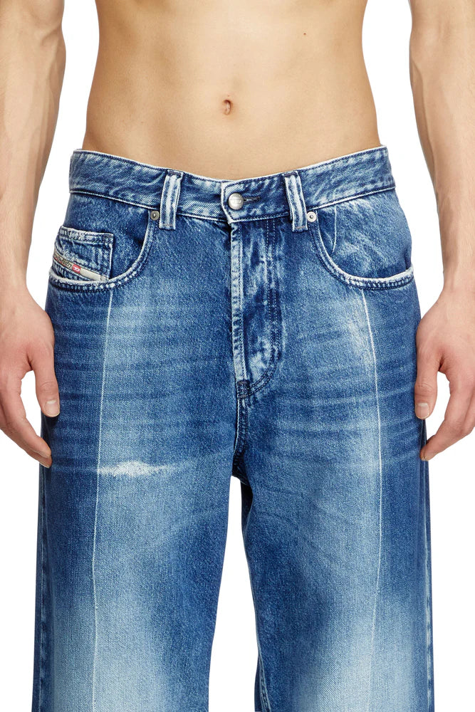 Relaxed Jeans - 2001 D-Macro
