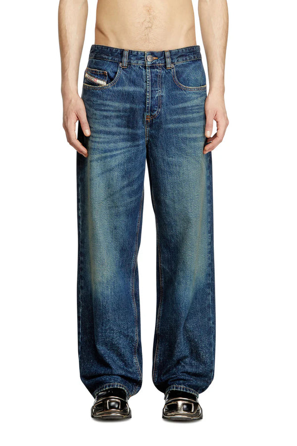 Relaxed Jeans - 2001 D-Macro