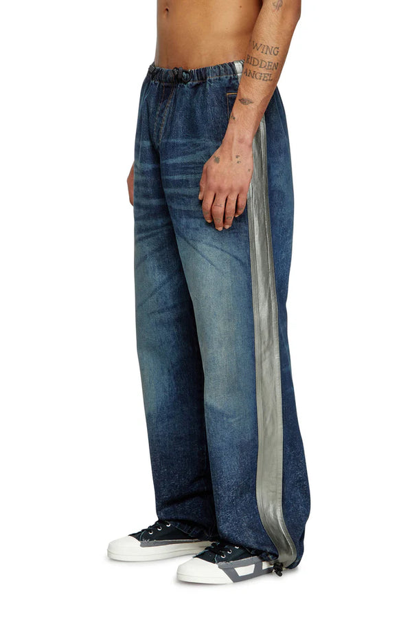 Relaxed Jeans - D-Martial