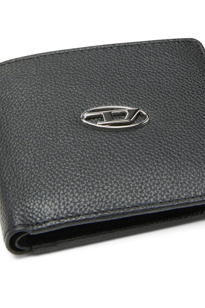 Bi-fold wallet in grainy leather