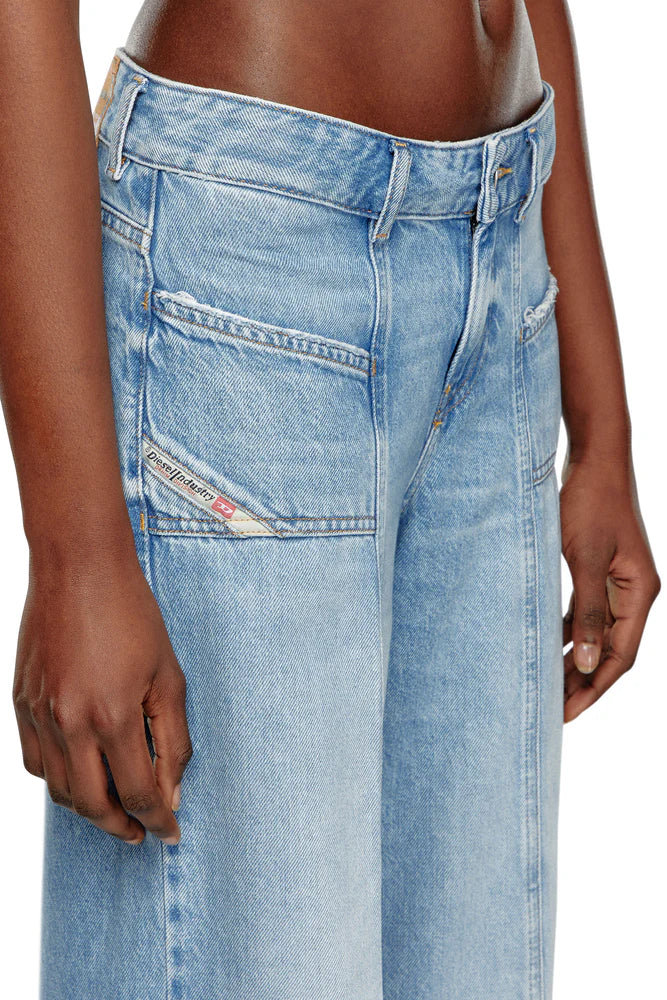 Bootcut and Flare Jeans - D-Akii