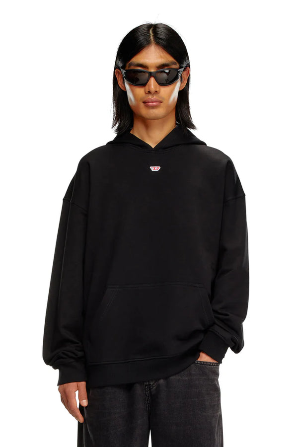 Hoodie with D logo patch
